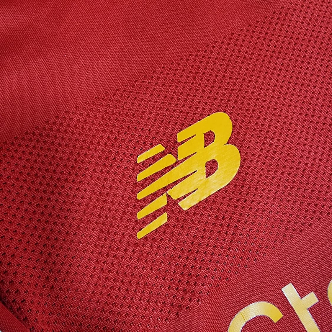 16-17시즌 리버풀 홈 유니폼 #10 쿠티뉴 상품이미지6