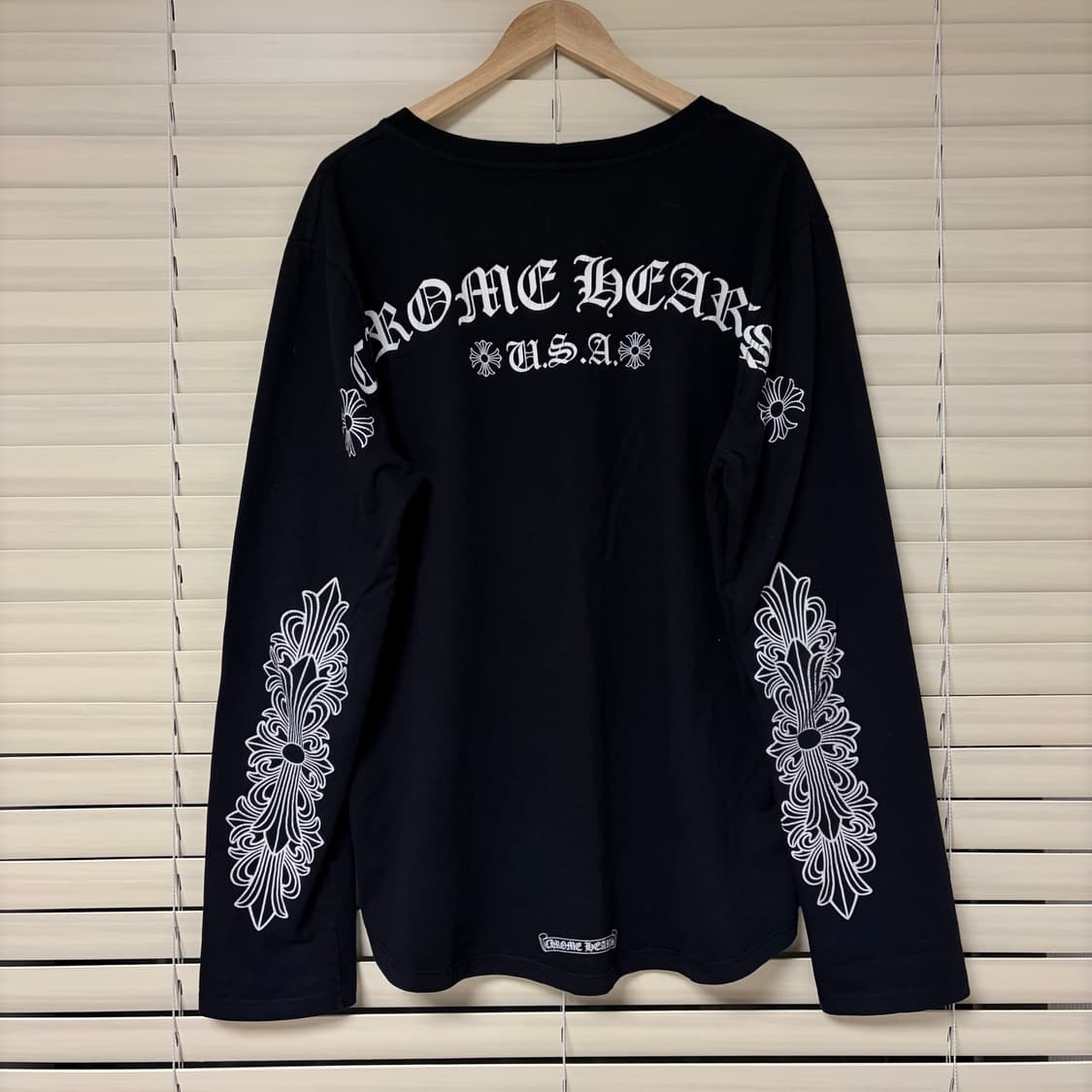 레어) 크롬하츠 플로랄 홀스슈 크로스 롱슬리브 긴팔 티셔츠 XL 상품이미지1