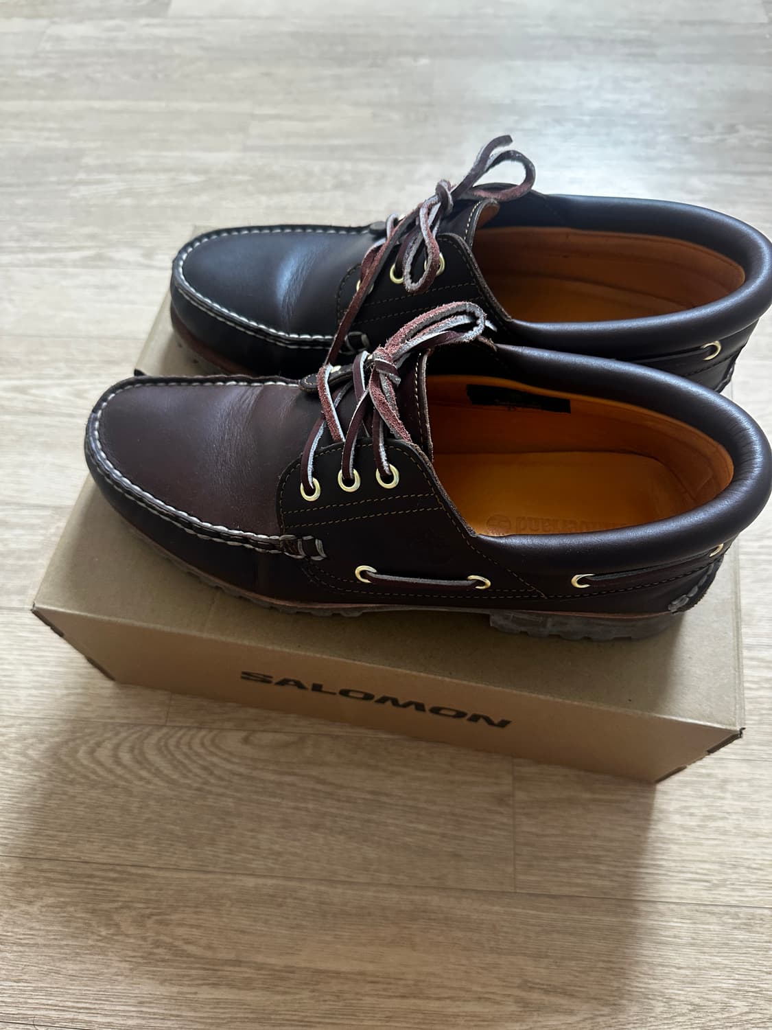 팀버랜드 보트슈즈 3아이 브라운 270사이즈 팝니다. 상품이미지3