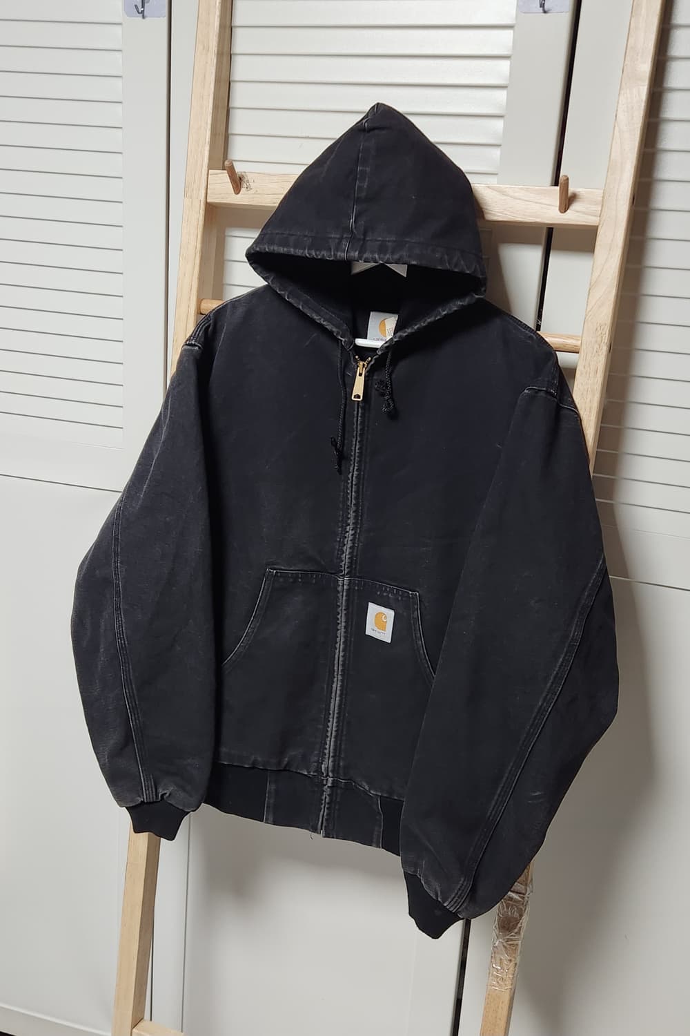 칼하트 JR105 블랙 엑티브 후드 자켓 상품이미지2