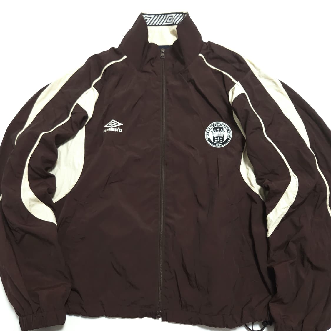 엄브로 프릭스스토어 별주 트랙 바람막이 자켓 브라운 상품이미지2