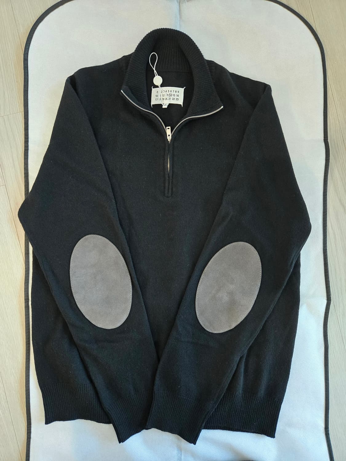 마르지엘라 하프 집업 스웨터 상품이미지1