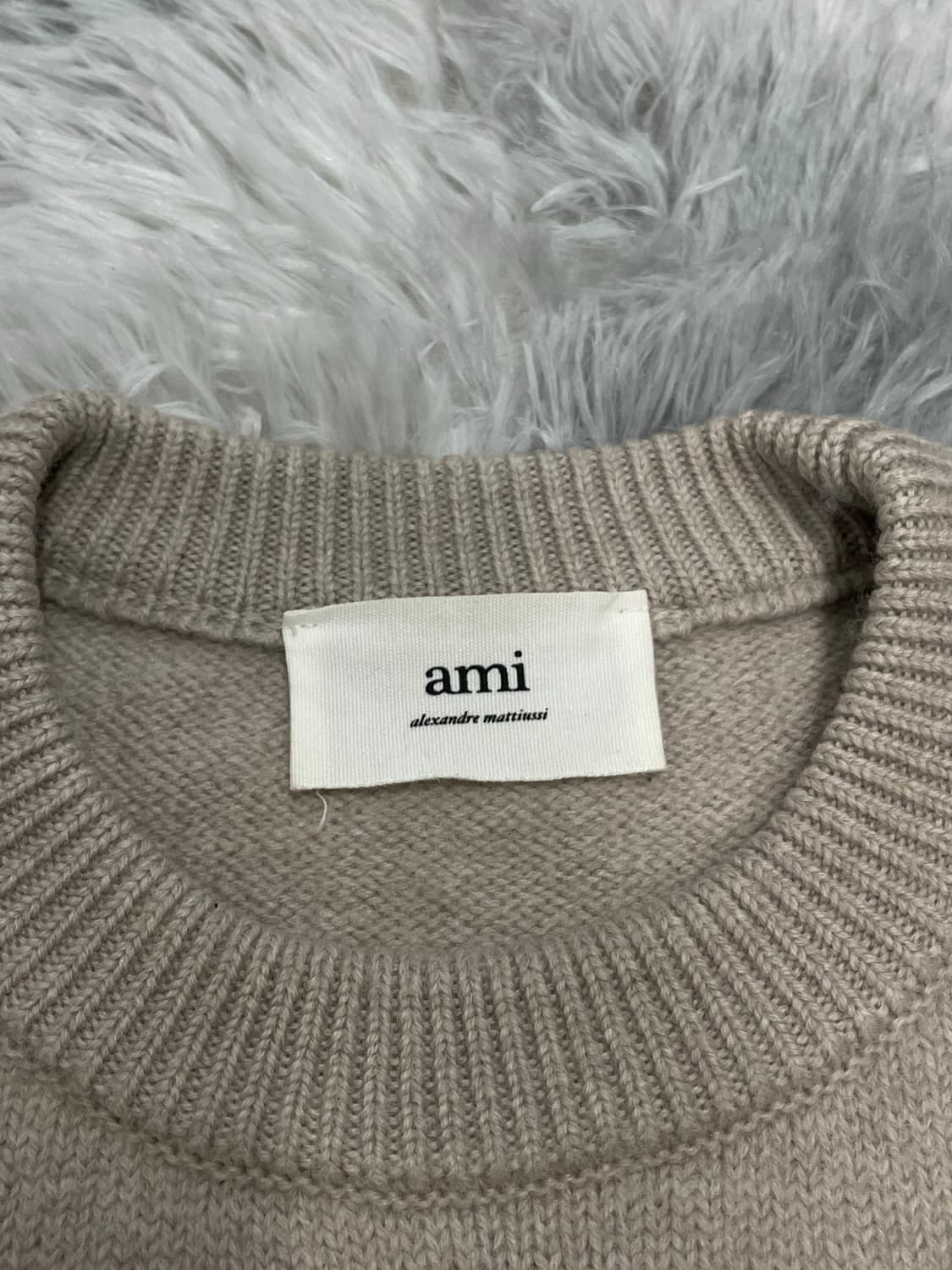 아미 인타르시아 빅하트 로고 니트 샴페인 베이지 [m] 상품이미지4