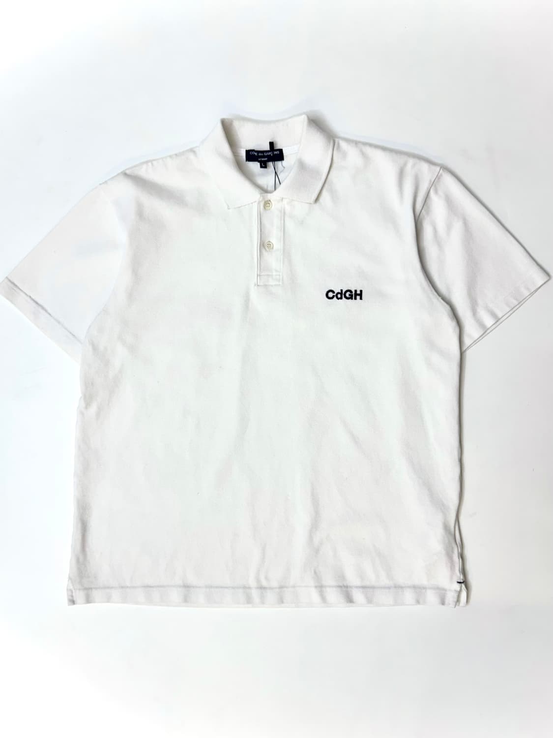 Comme des Garcons 꼼데가르송 화이트컬러 자수 로고 반팔티 상품이미지2