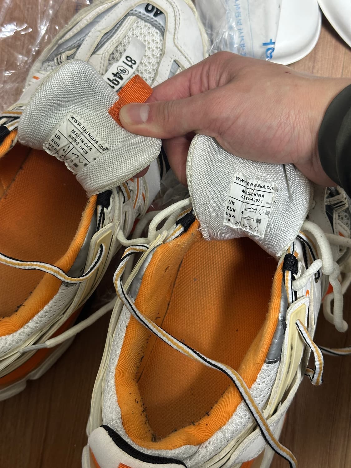 발렌시아가 트랙 스니커즈 흰주 40사이즈 260 상품이미지6