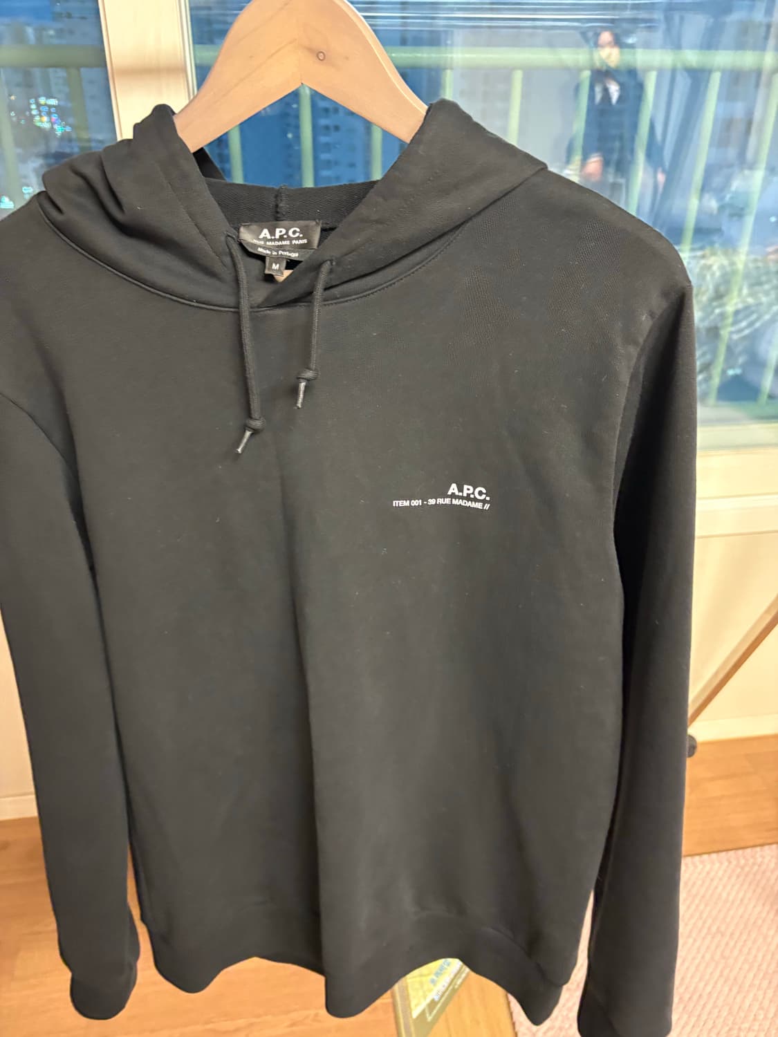 APC 후드티 블랙 상품이미지4
