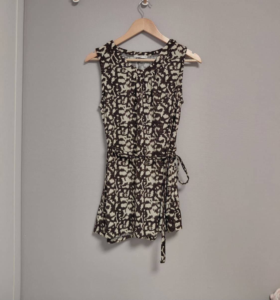 빈티지패턴 슬리브리스 탑 상품이미지2