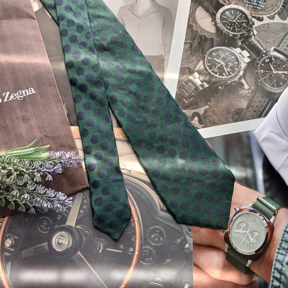 제냐 실크 그린&네이비 도트 넥타이 8.1cm A~B등급 A18433
 상품이미지3