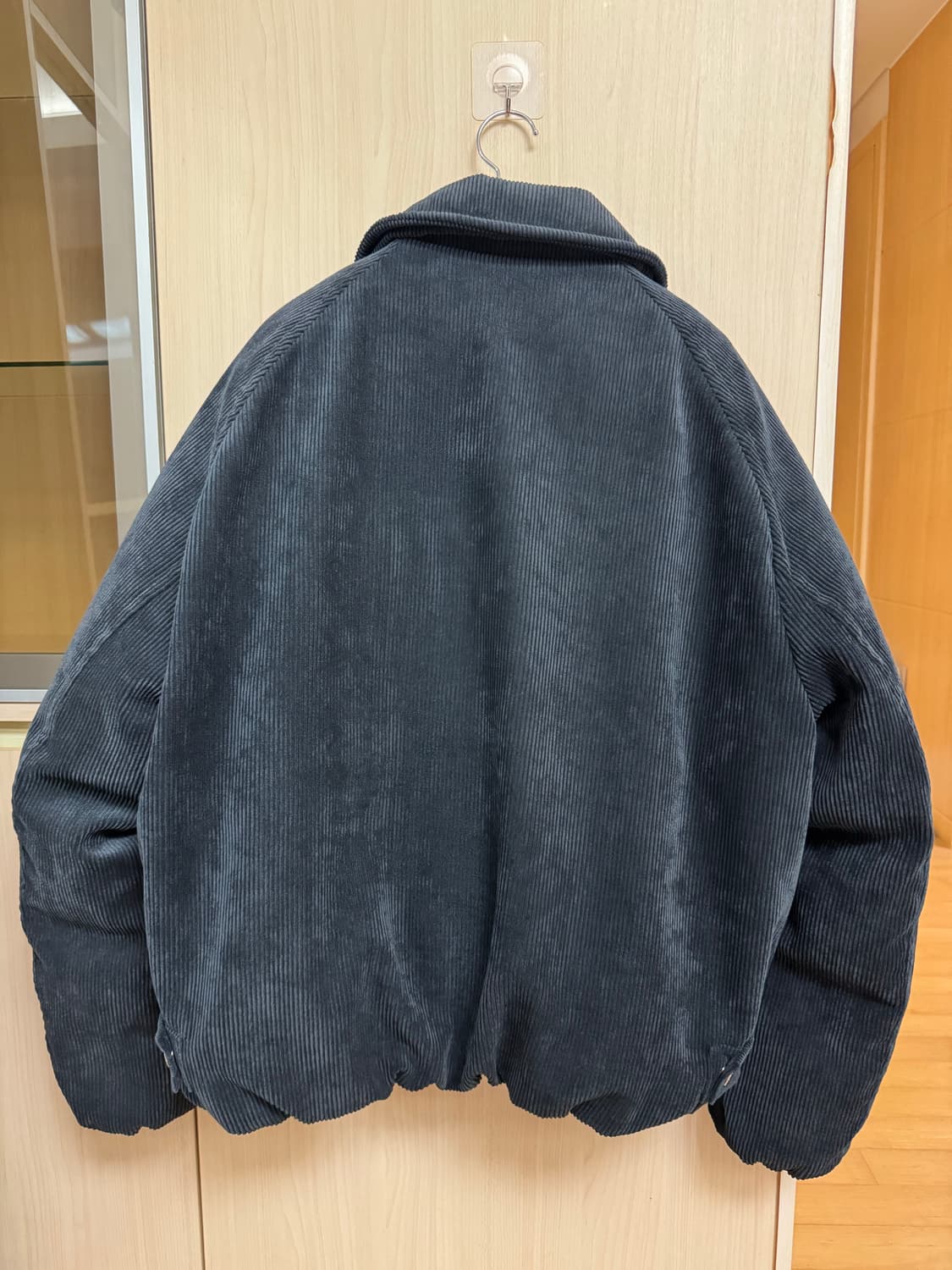 솔리드옴므 24fw 코듀로이 패딩 48 블랙 상품이미지2