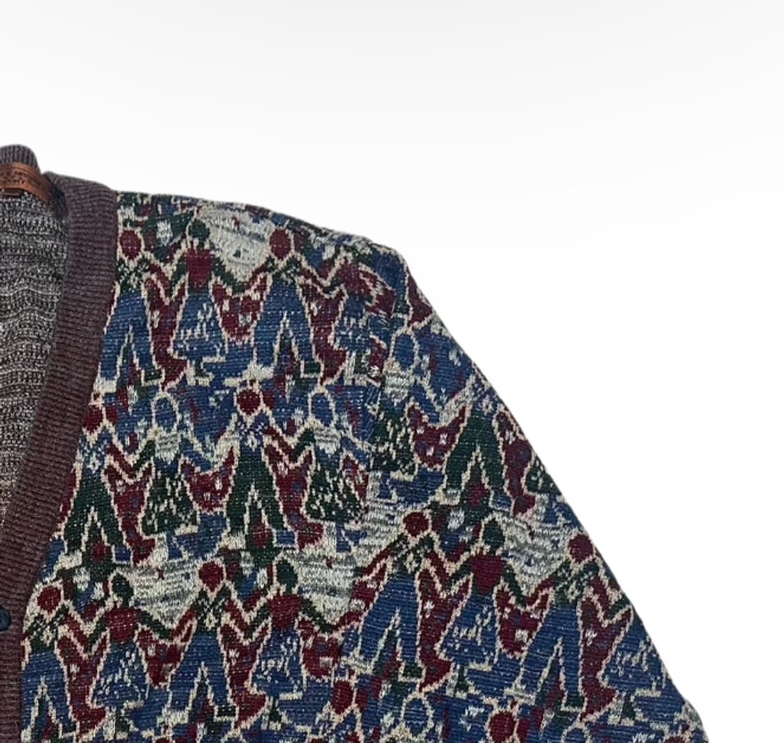 블랙미쏘니스포츠 휴먼패턴니트가디건 105 상품이미지2