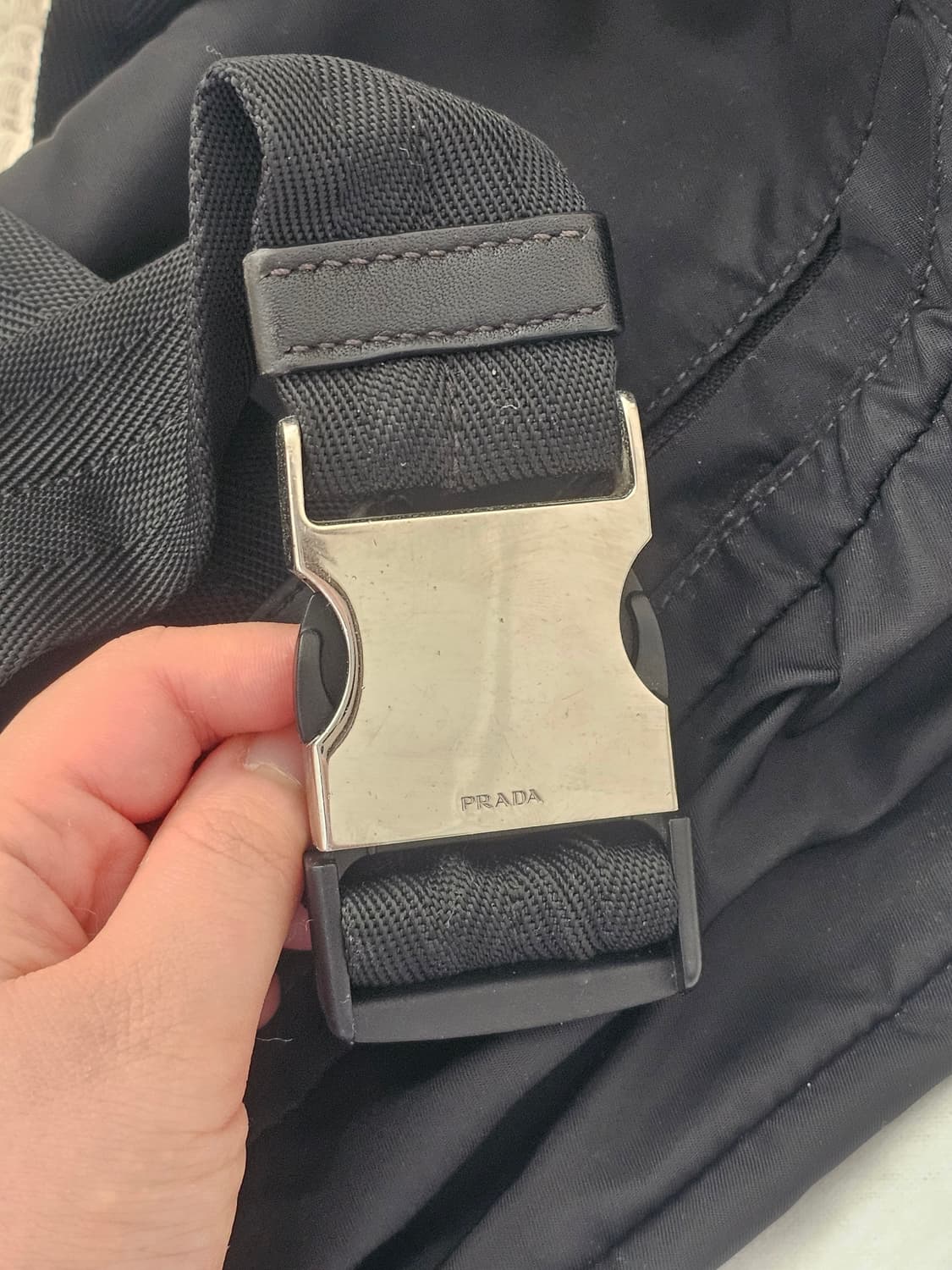 18SS 프라다 018 나일론 패니백 바이커백 스몰 블랙 상품이미지4