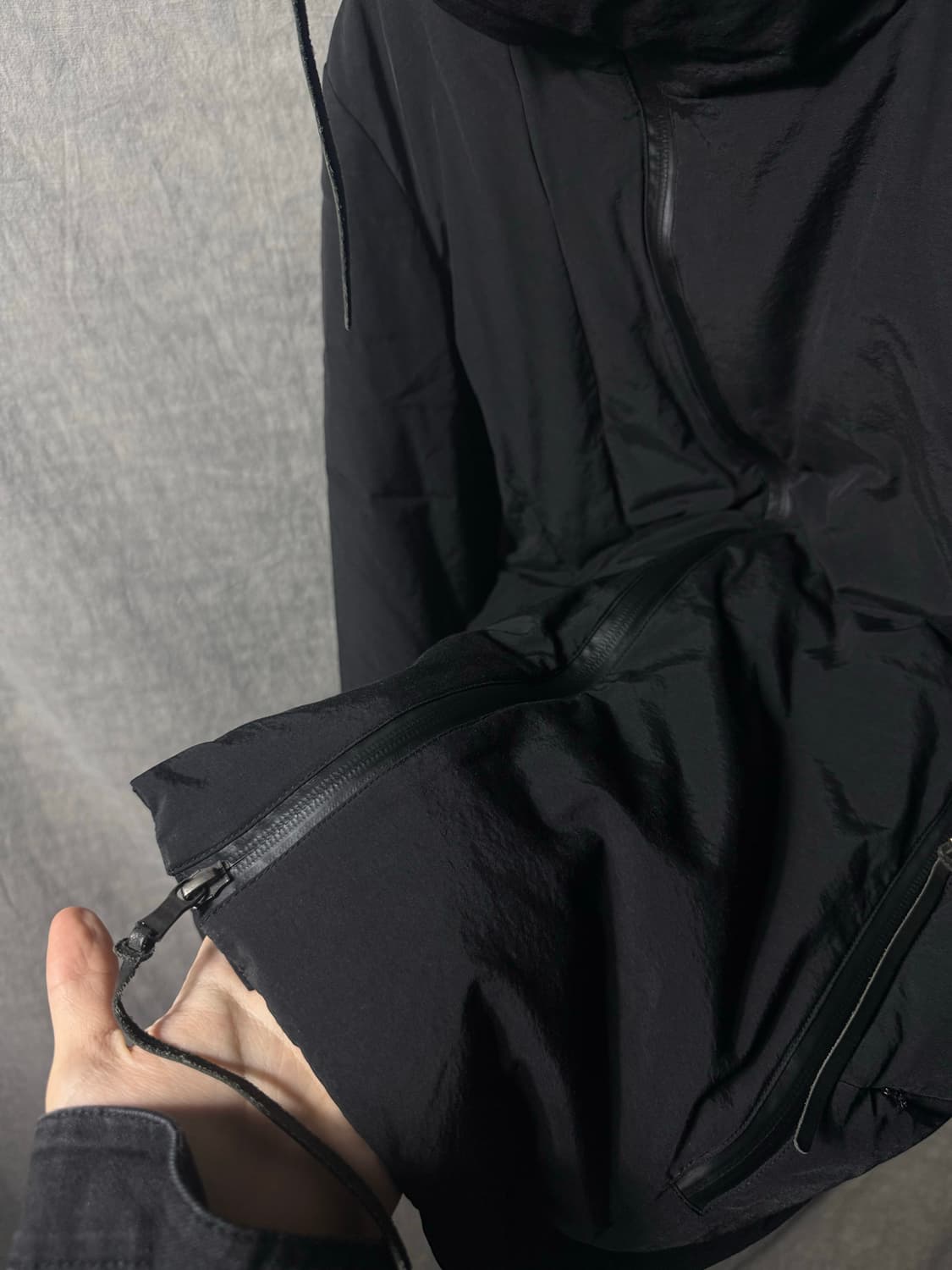 The Viridi-anne Asymmetric Down Jacket 상품이미지5