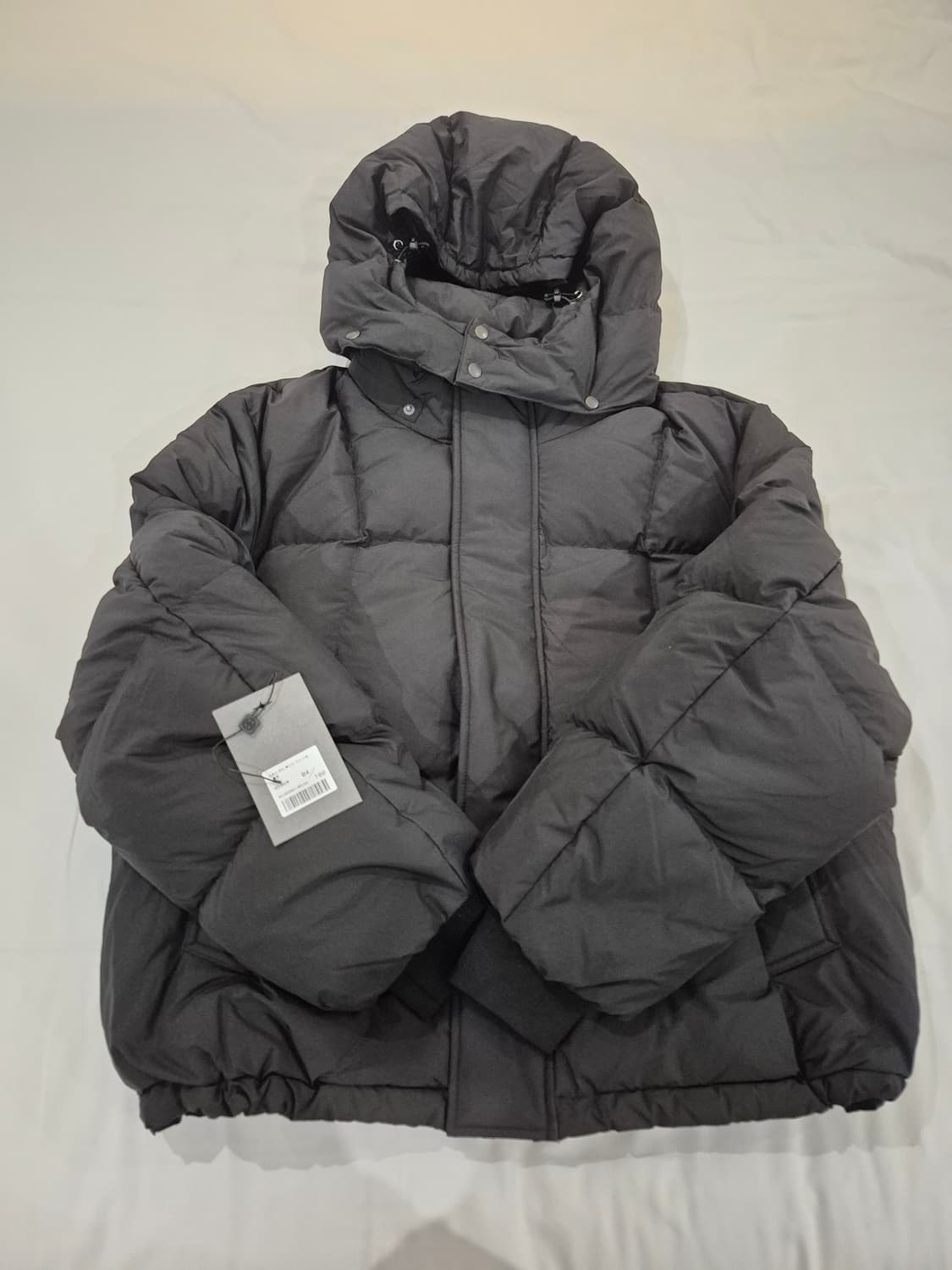 25FW 벨리에 크로스라인 후디스 구스다운 블랙 상품이미지5