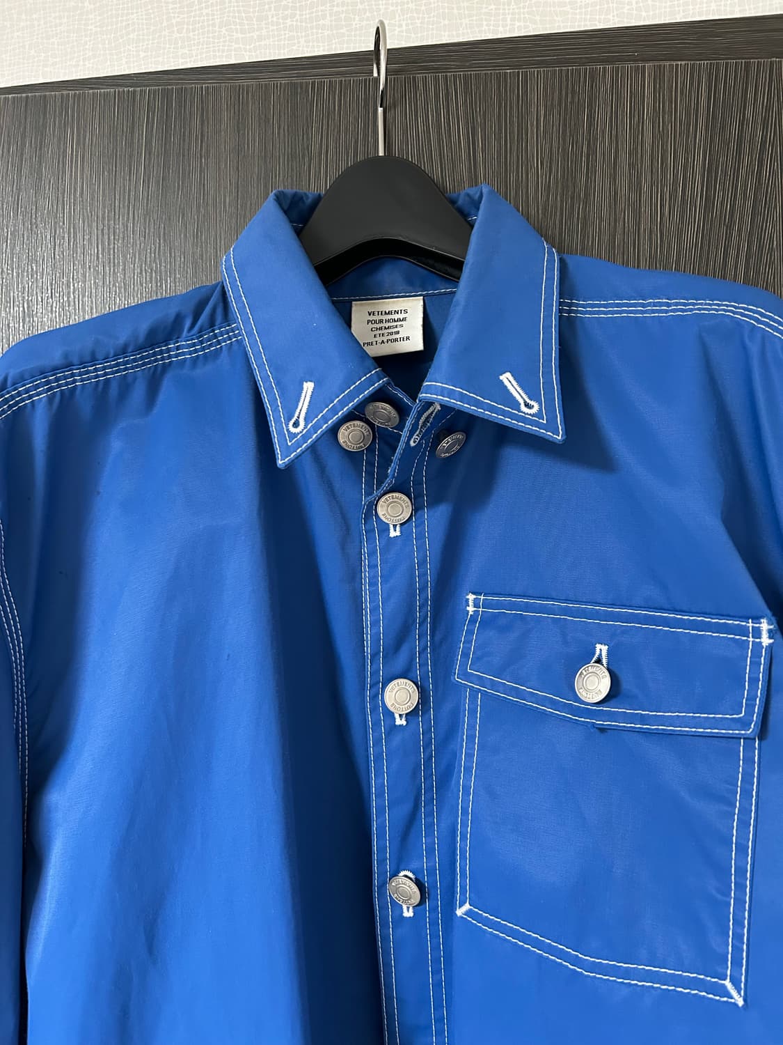 베트멍(VETEMENTS) 18SS 아카이브 패치 셔츠 블루 (S사이즈) 상품이미지2