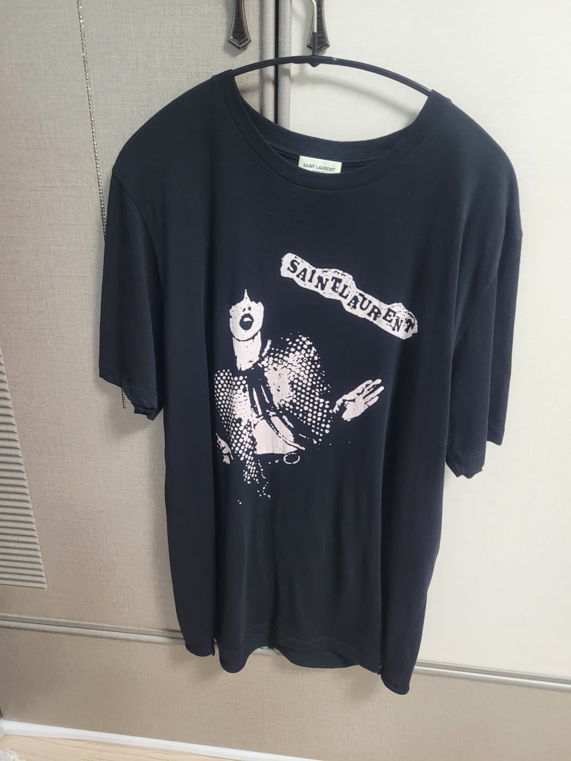 생로랑 티셔츠 판매합니다 S 상품이미지1
