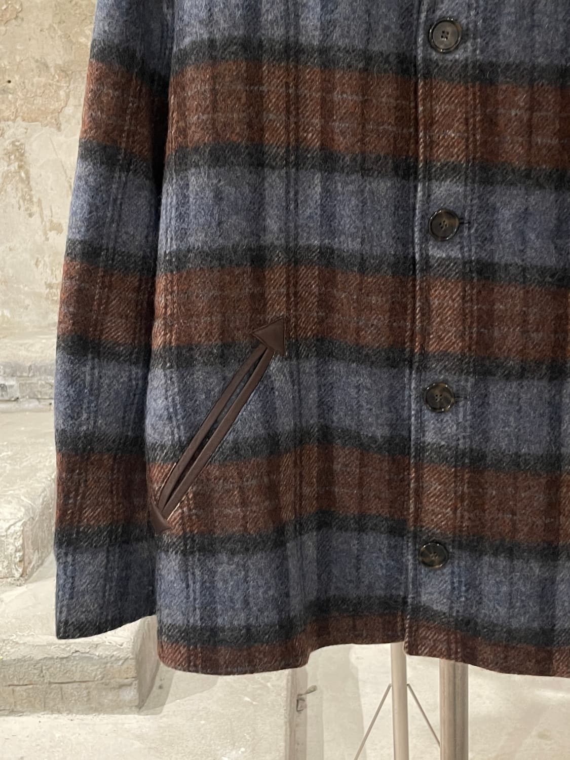 a.p.c. 애로우 포켓 체크 울 자켓 상품이미지4