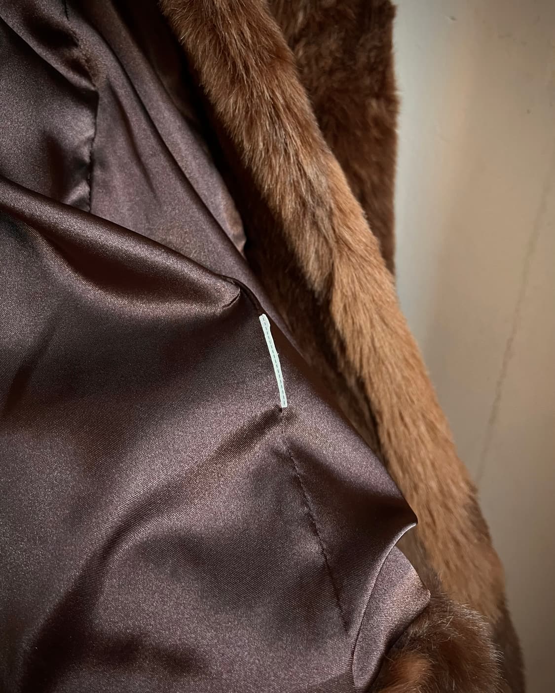 2000s Abecrombie & Fitch Brown Fur Coat 상품이미지7