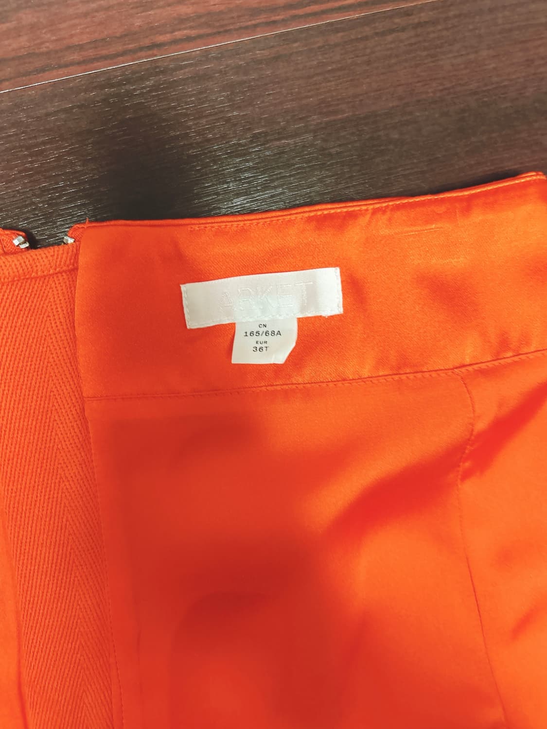 아르켓 새틴 미니 스커트 오렌지 컬러 arket  상품이미지4