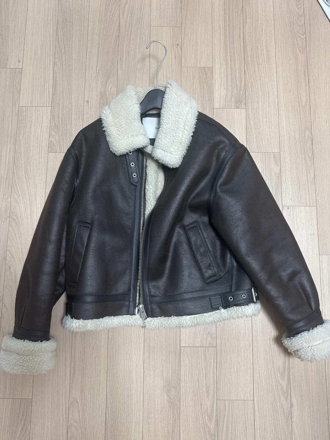 던스트 무스탕 브라운 xs 상품이미지2