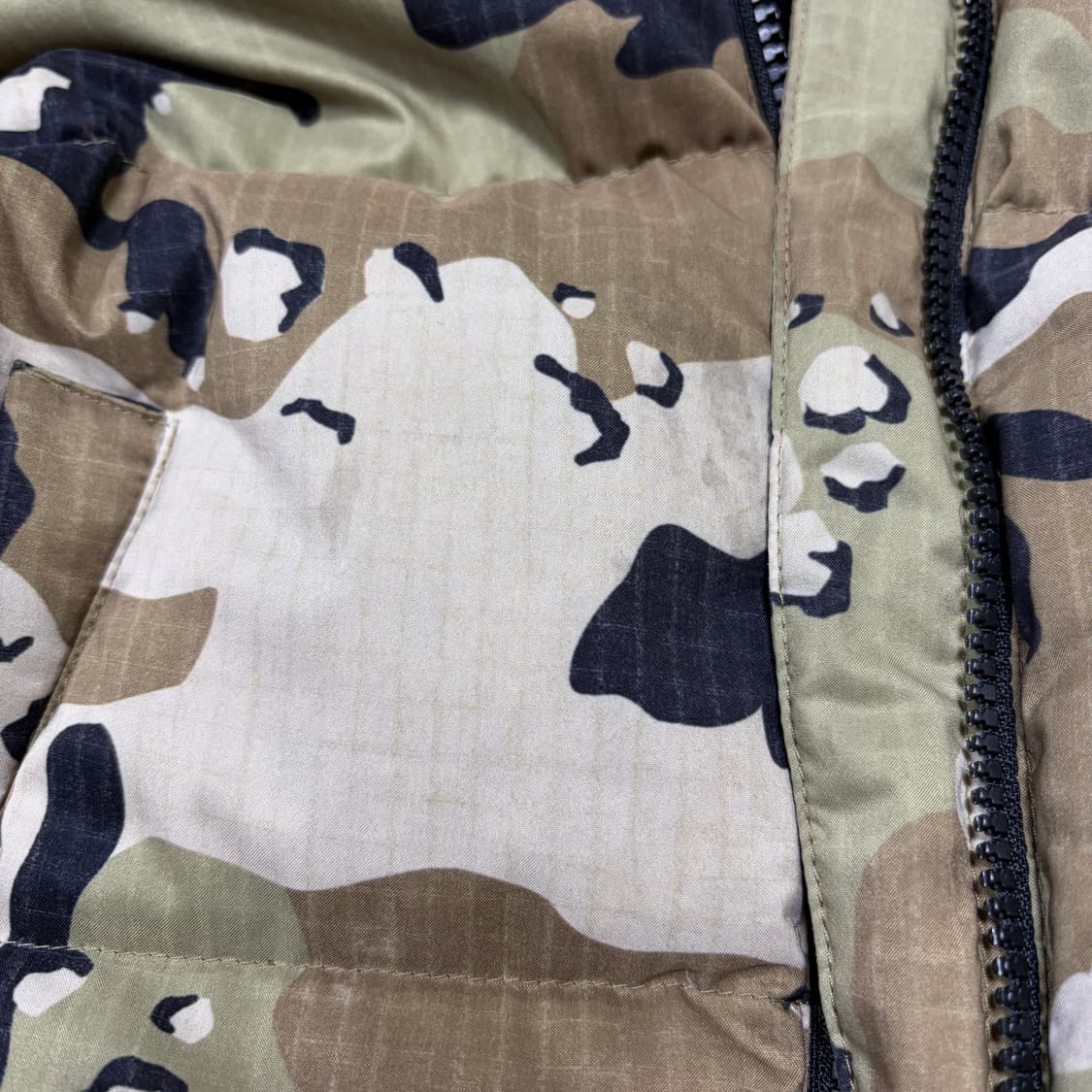 노스페이스 키즈 카모 구스다운 패딩 조끼 140 상품이미지8