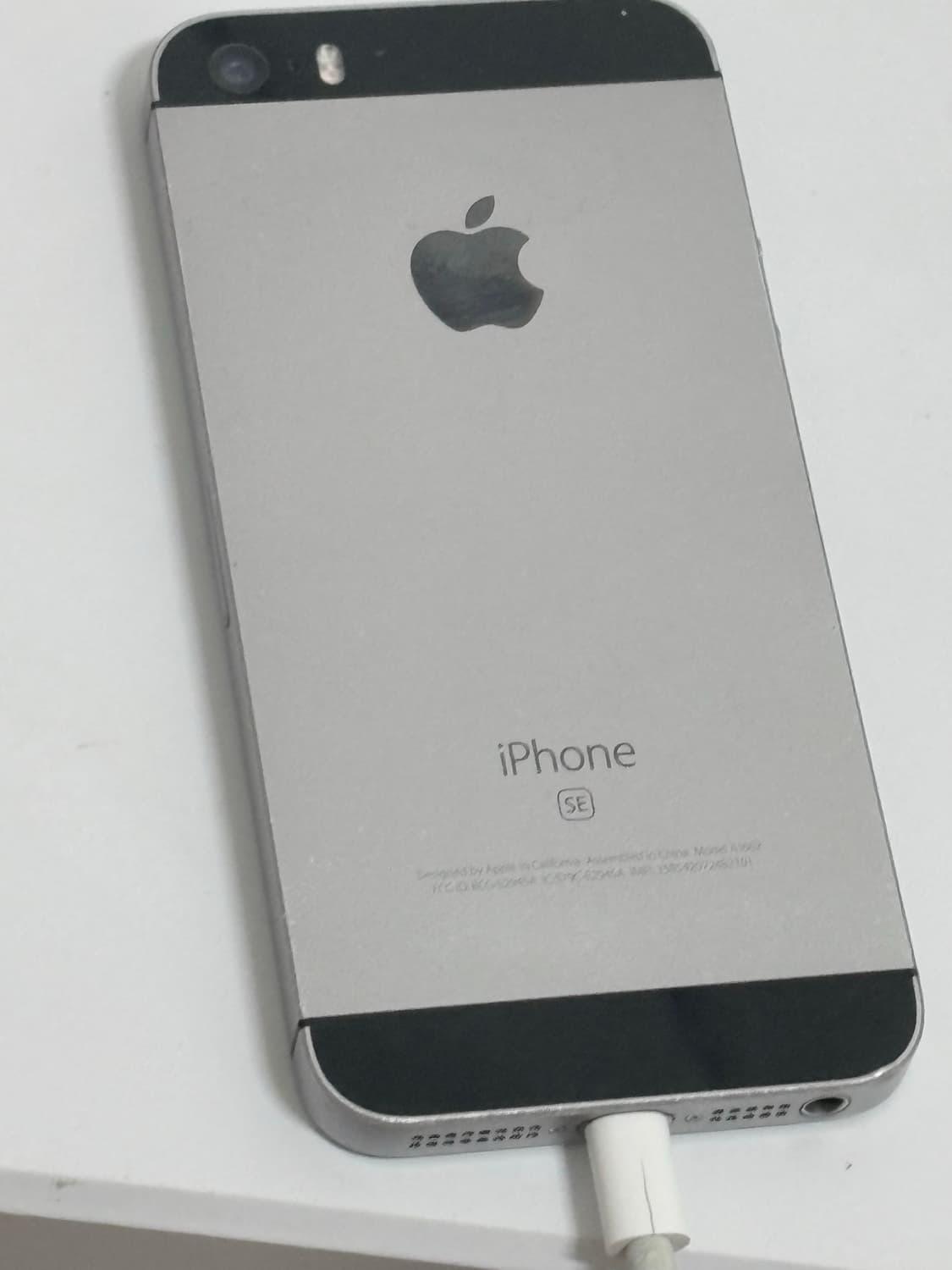 아이폰se1 64GB 스페이스그레이 상품이미지1