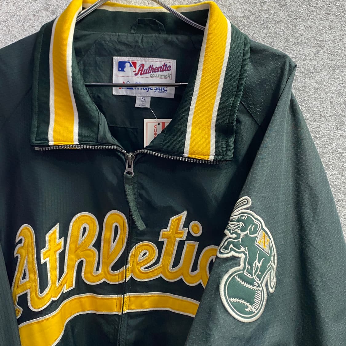 마제스틱 오클랜드 애슬레틱스 덕아웃 재킷 B3955 상품이미지3