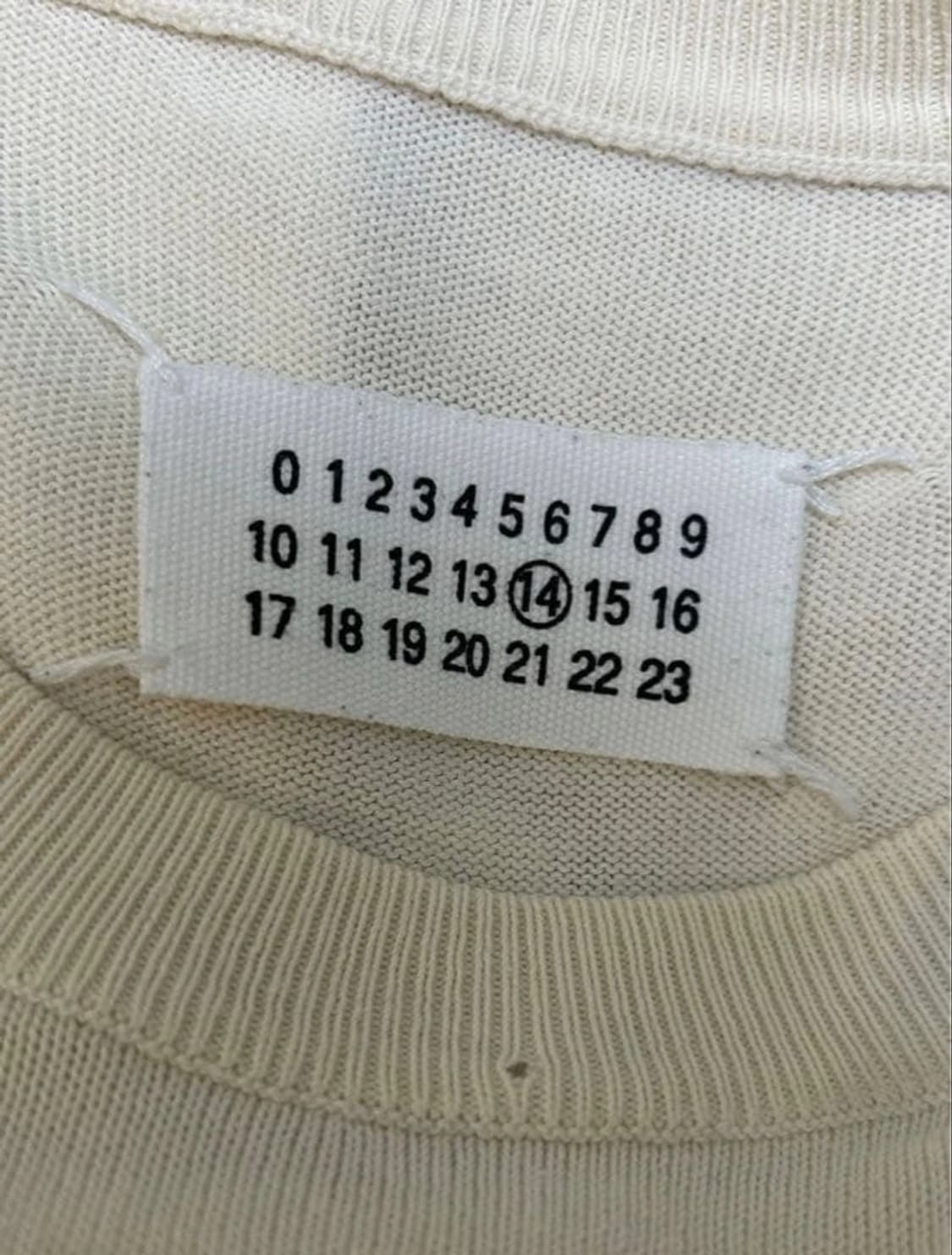 메종 마르지엘라 엘보우 패치 스웨터 상품이미지3