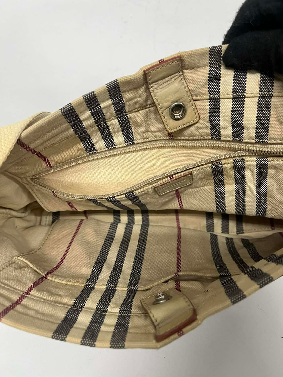 버버리 정품 노바체크 캔버스 숄더 토트백 상품이미지5