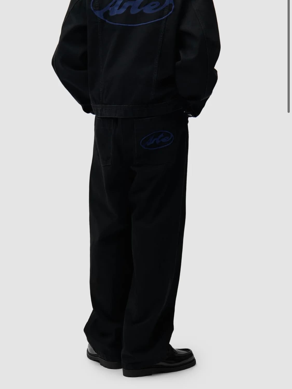 Arte Circle Logo Pocket Pants 블랙 상품이미지1