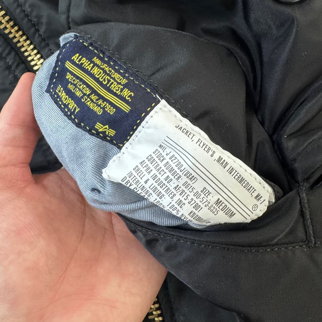 알파인더스트릿 블랙 양면 MA-1 자켓 상품이미지3