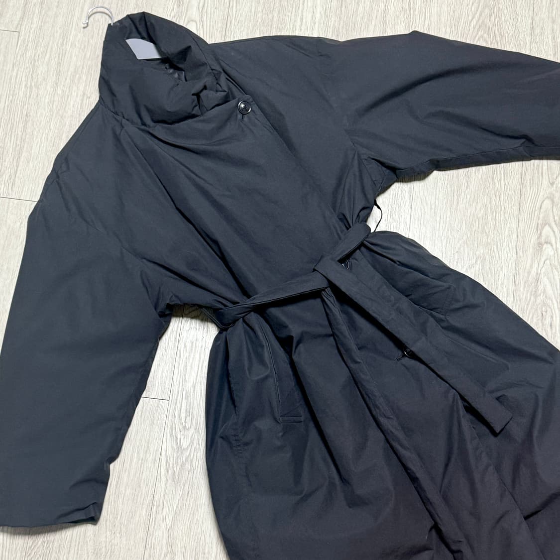 르메르 x 유니클로 20FW 패디드 코트 다크 그레이 L 상품이미지4