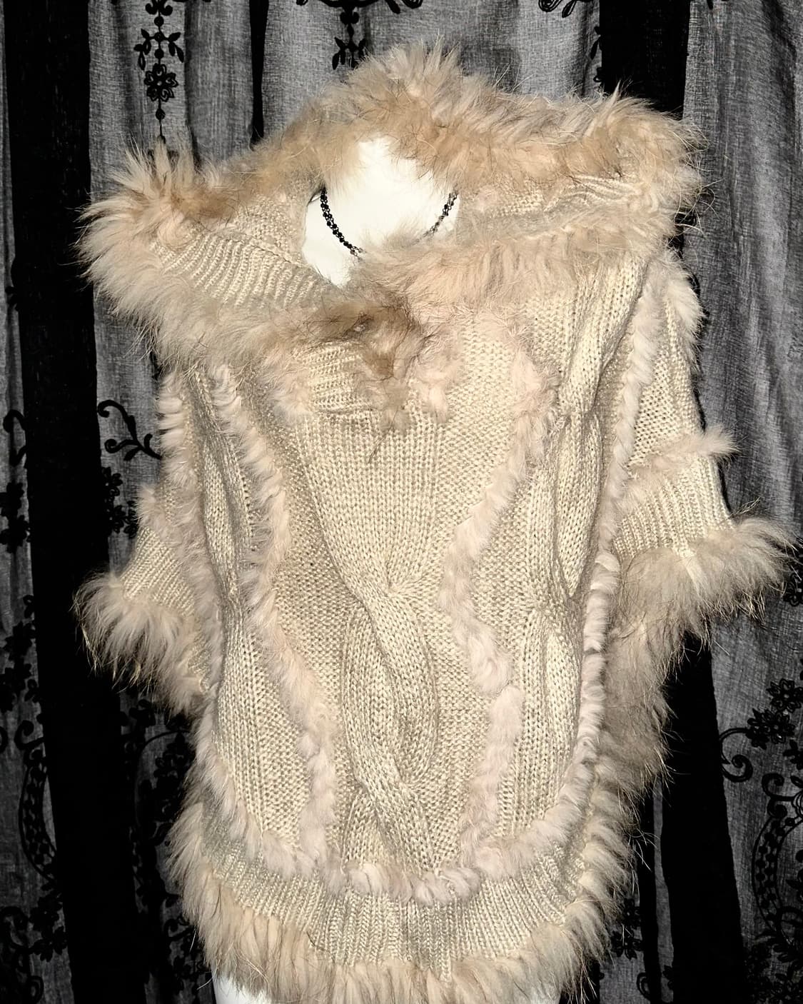 rabbit fur brown cape 상품이미지2