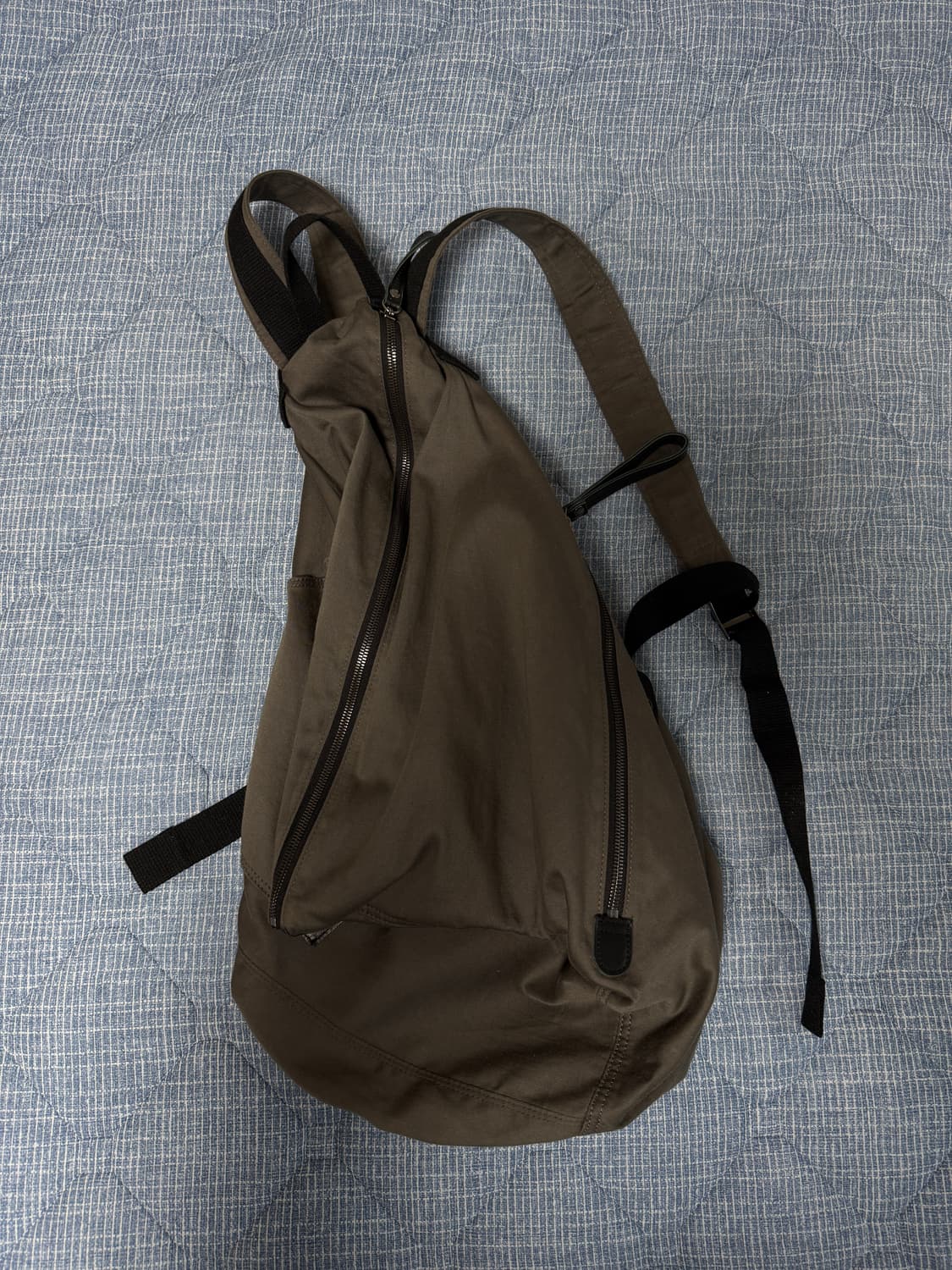 해칭룸 더플백 머드  상품이미지1