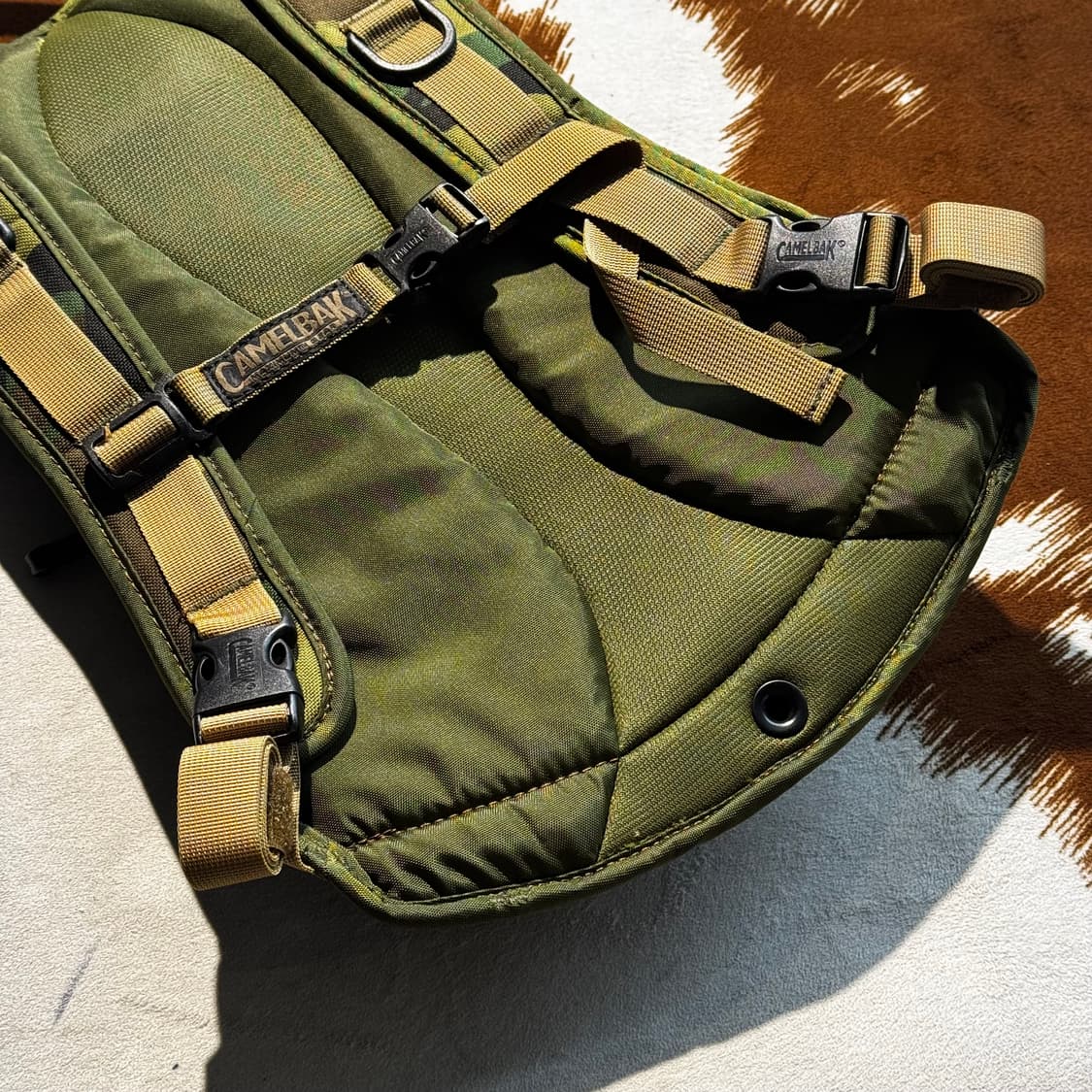 카멜백 하이드로링크 코듀라 백팩 우드랜드 상품이미지8