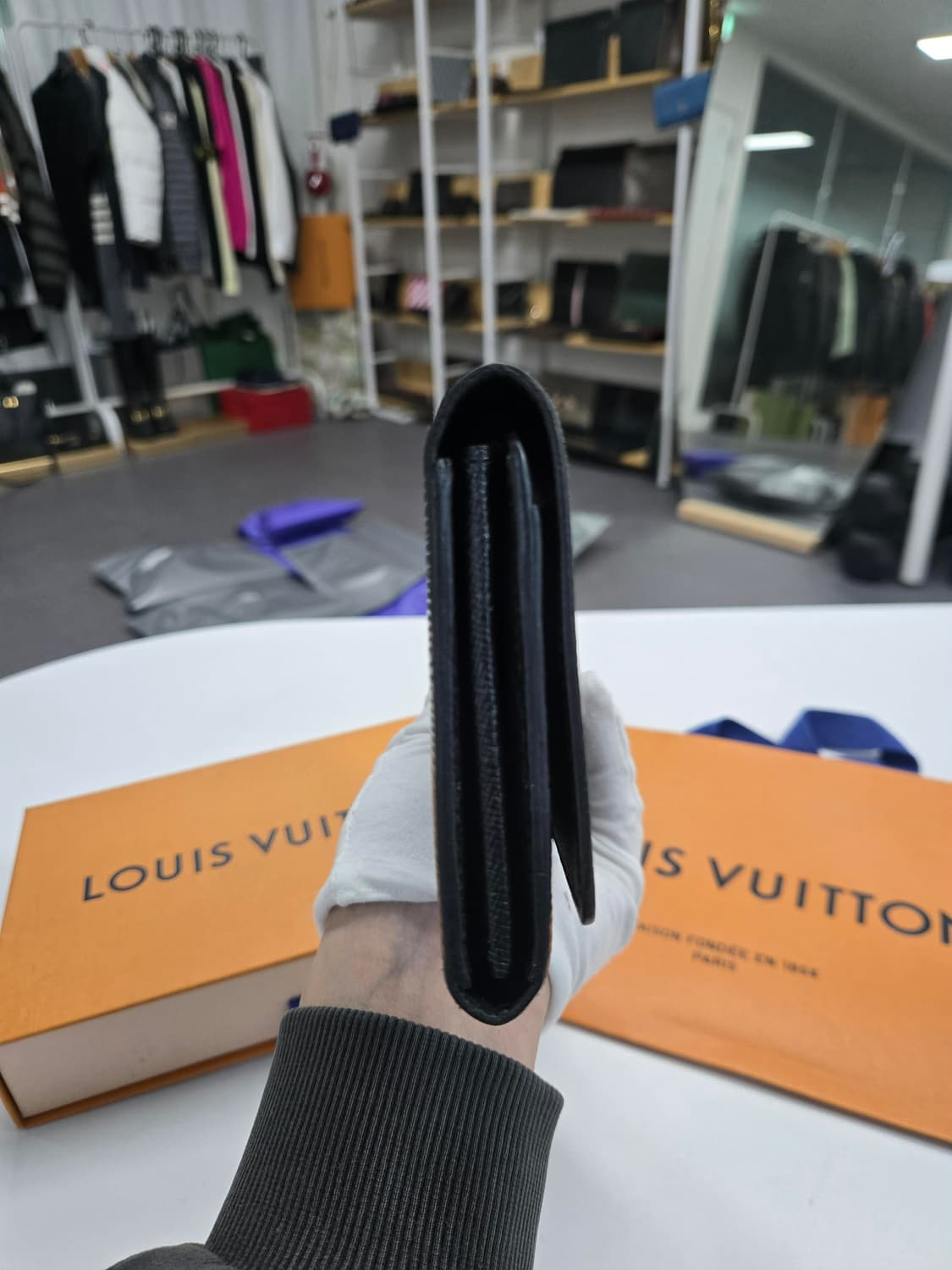 [A급컨디션] 루이비통 에삐 카퓌신 장지갑 상품이미지3