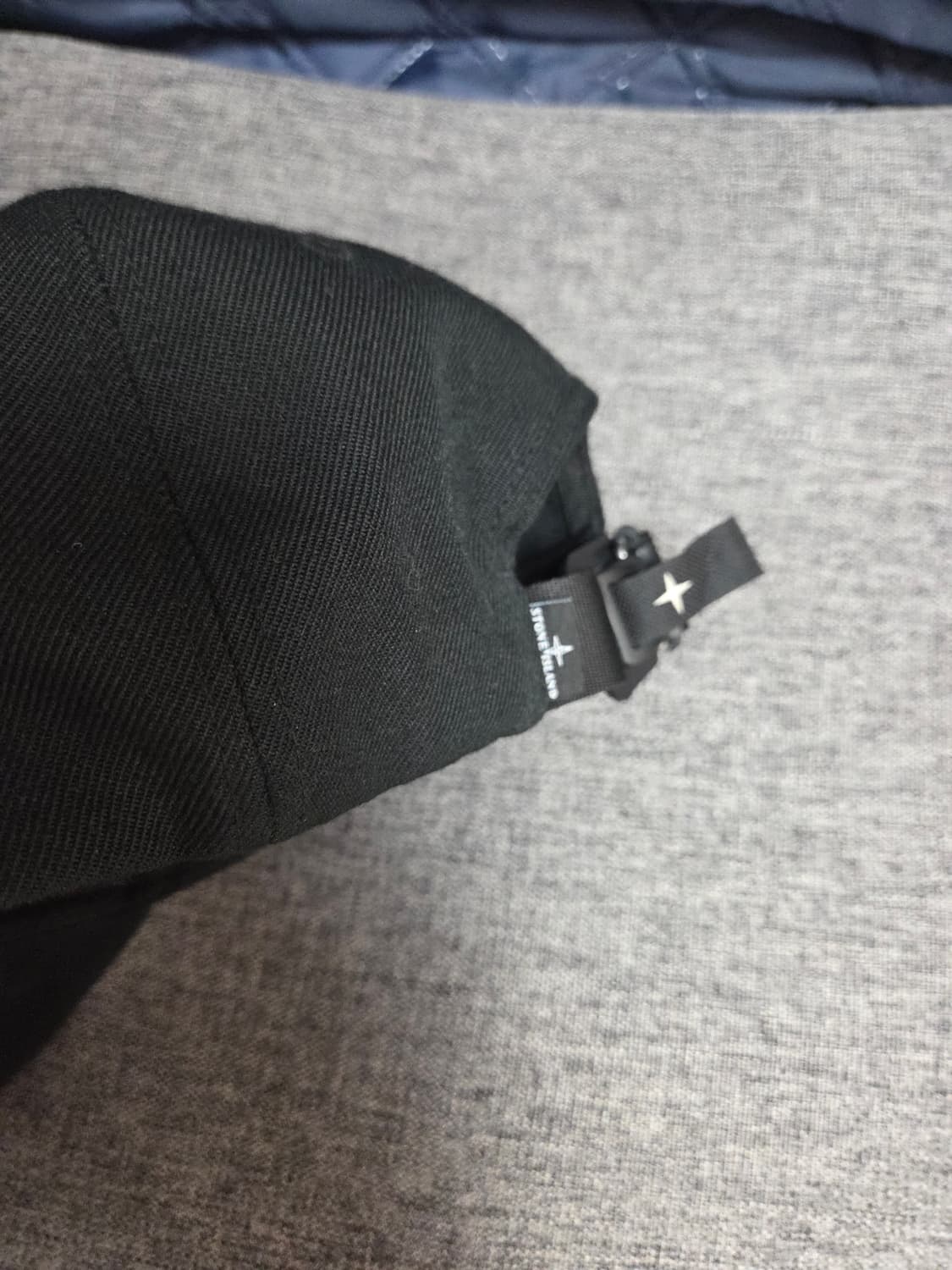 [민트급] 스톤아일랜드 마그네틱 볼캡 블랙 UN 상품이미지5