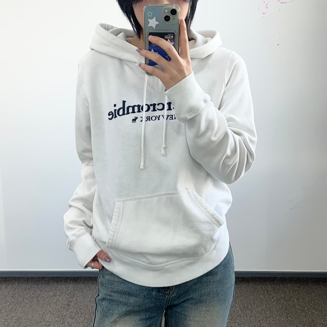 Abercrombie 아베크롬비 다크네이비 로고 화이트 후드티  상품이미지2