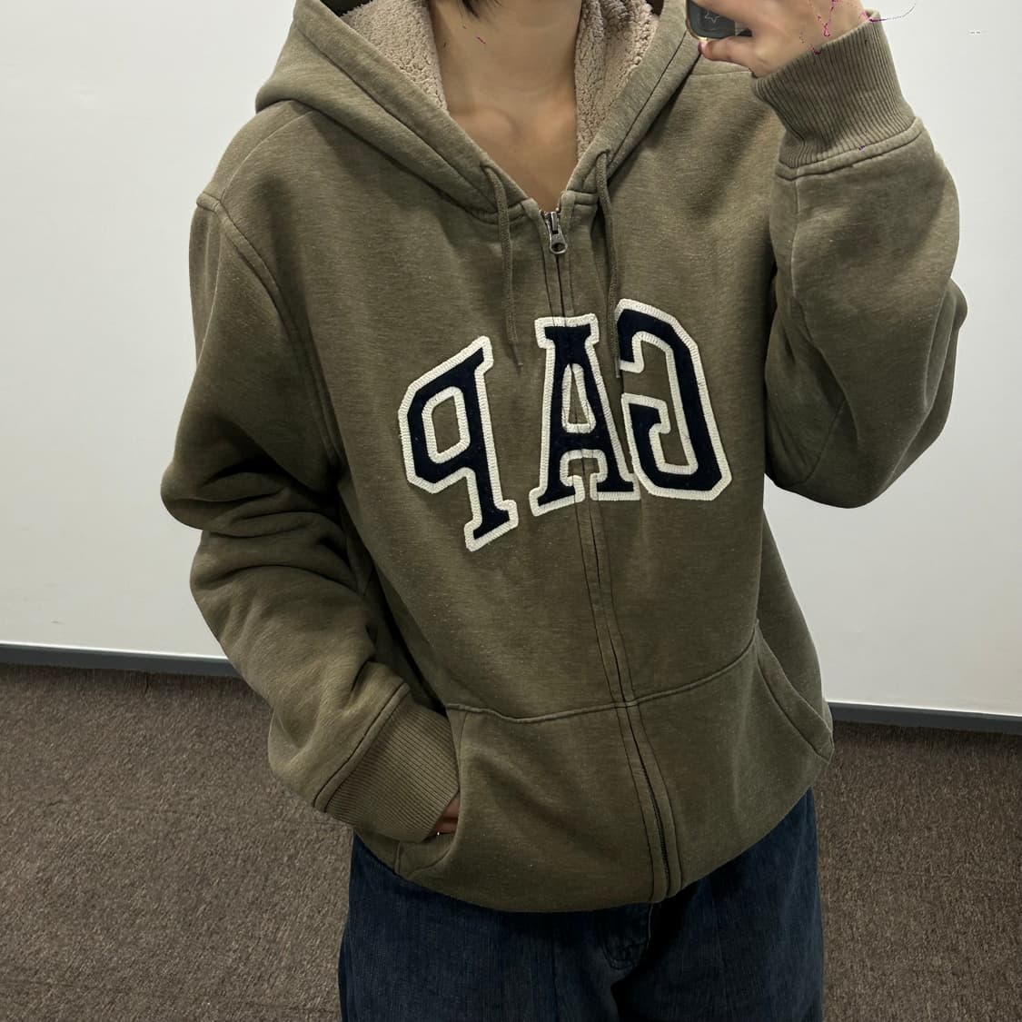 GAP 갭 블랙로고 카키 후드집업 상품이미지2