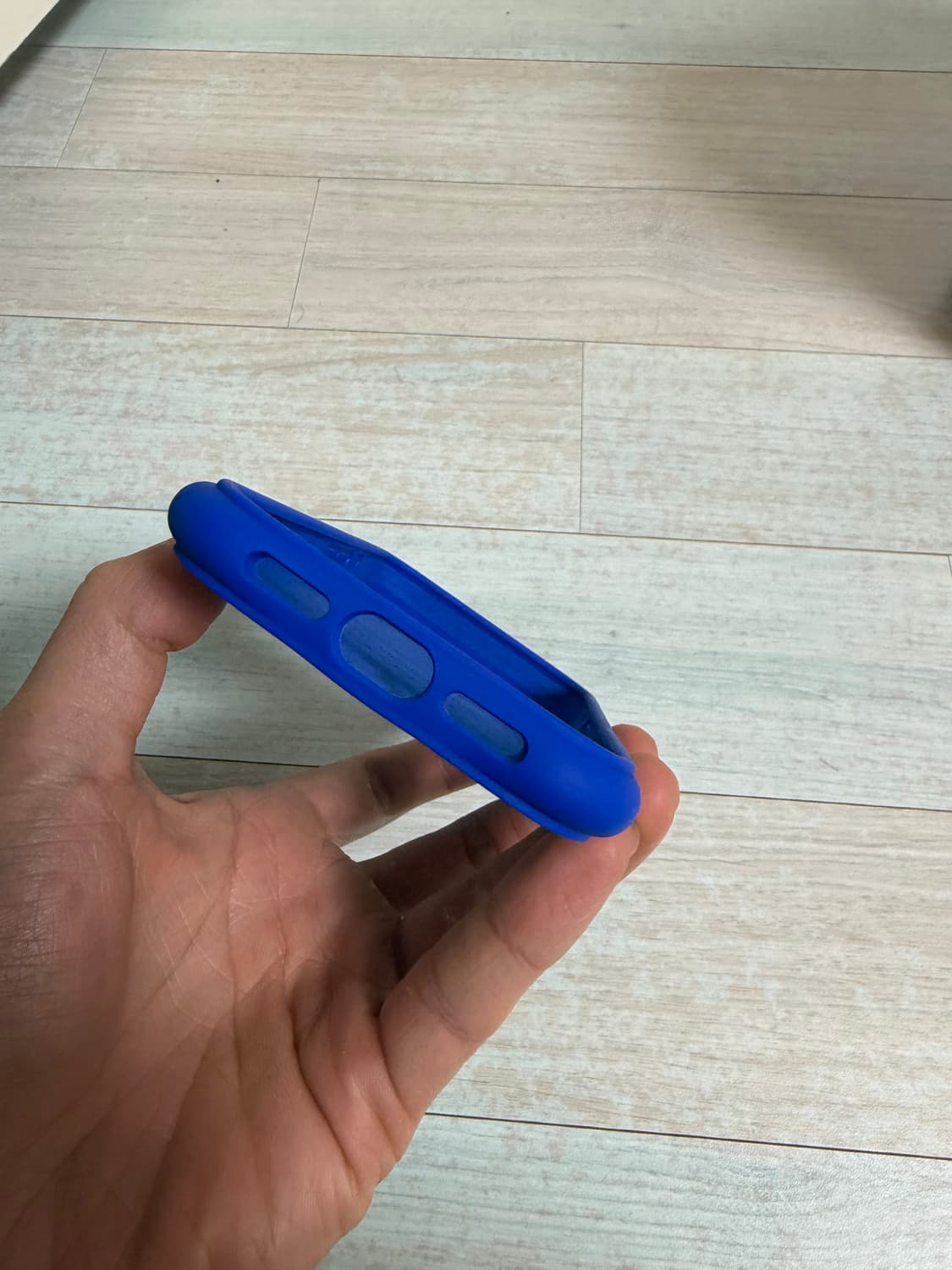 아이폰17프로 케이스티파이 무라카미 케이스 판매 상품이미지3