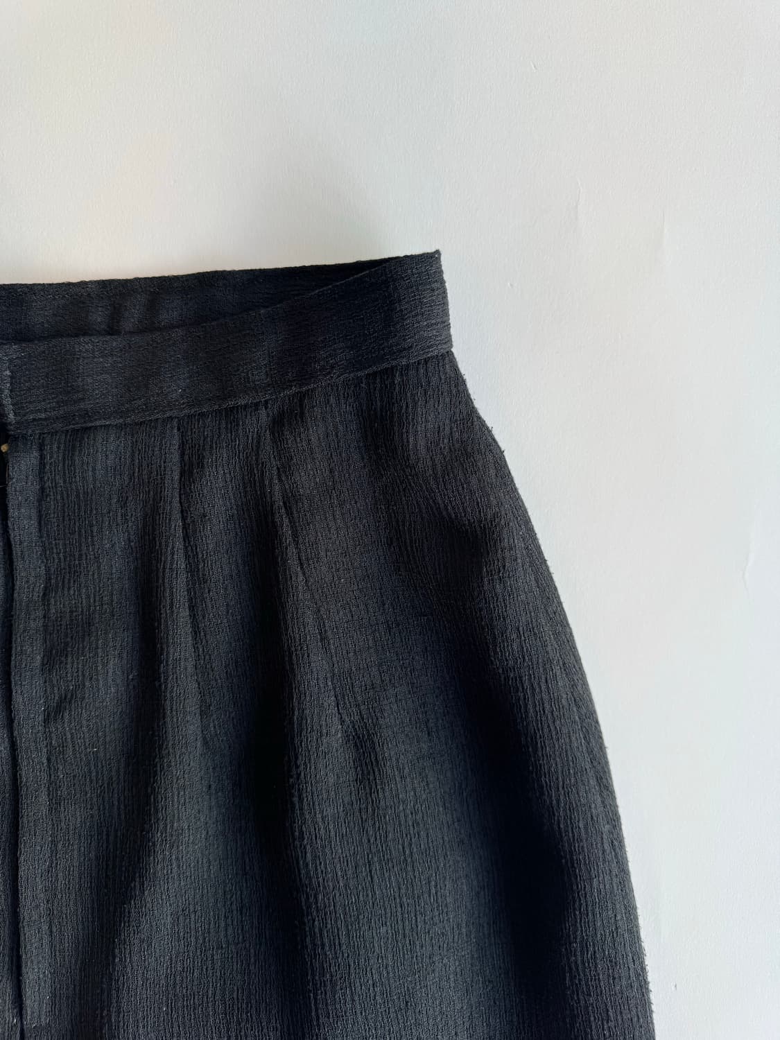 Black Crepe Pleated Detail Skirt 상품이미지3