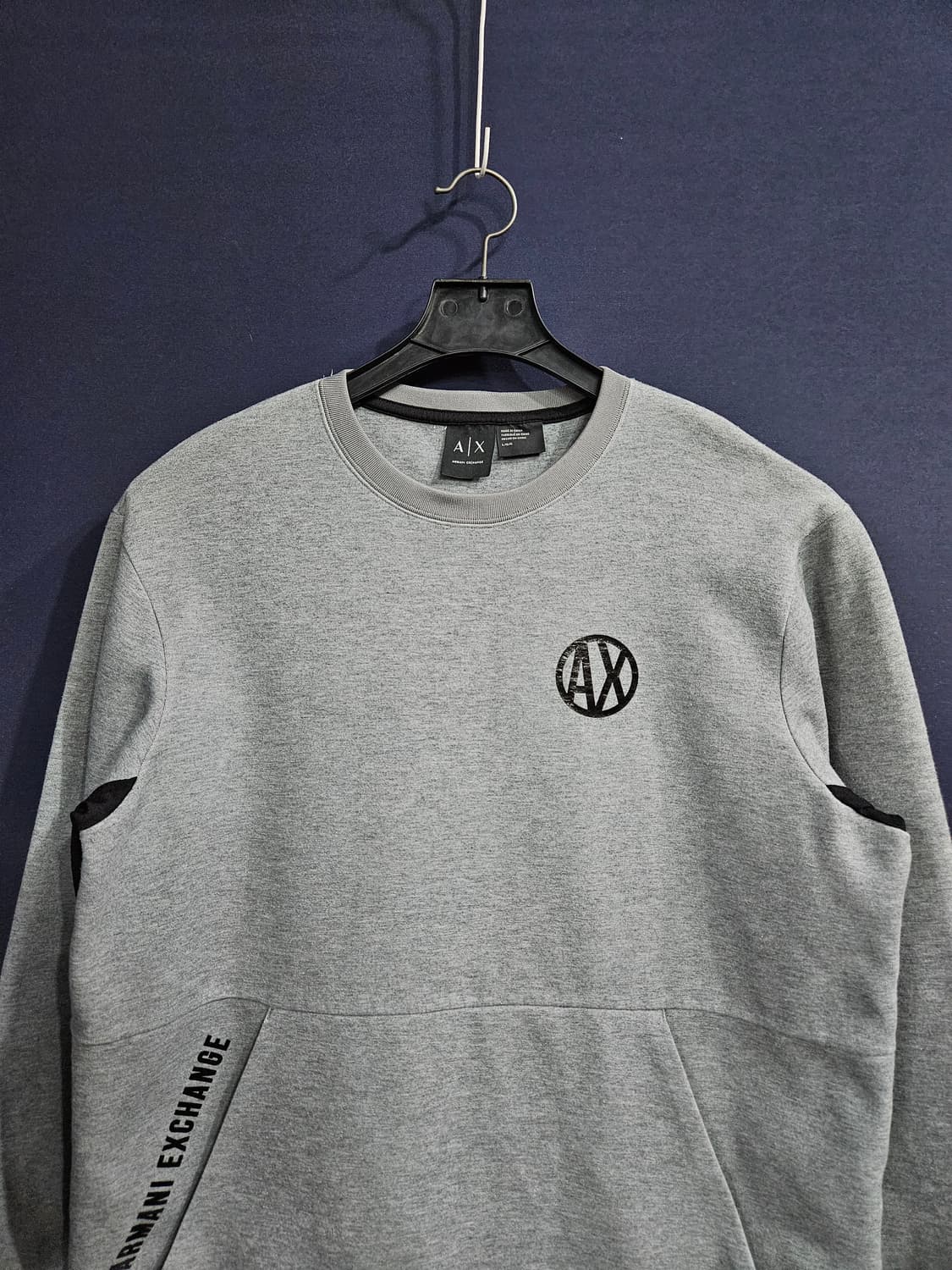 아르마니 익스체인지 그레이 남성 세미오버핏 100 맨투맨  상품이미지7