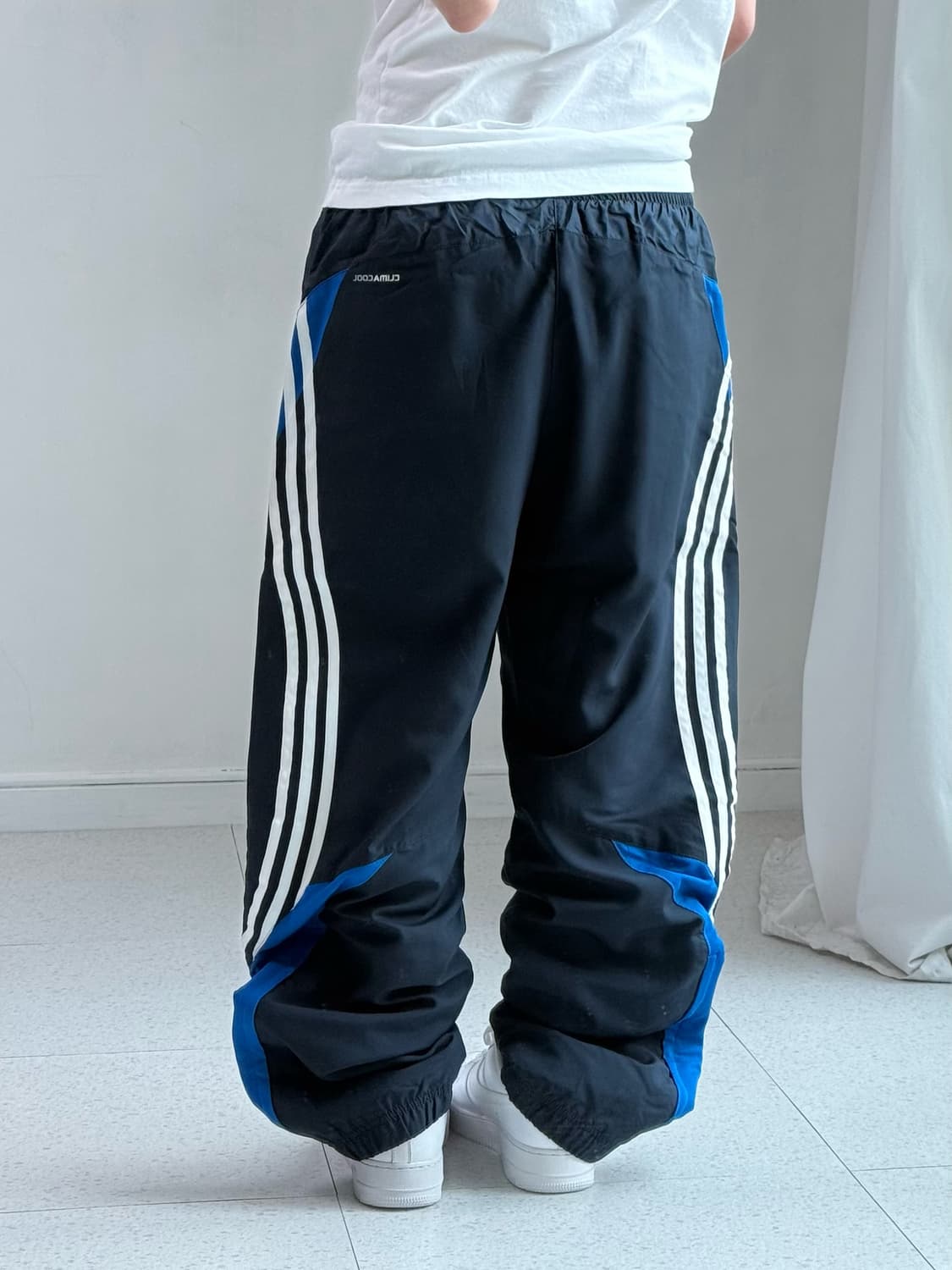 아디다스 네이비 블루 트랙팬츠 상품이미지4