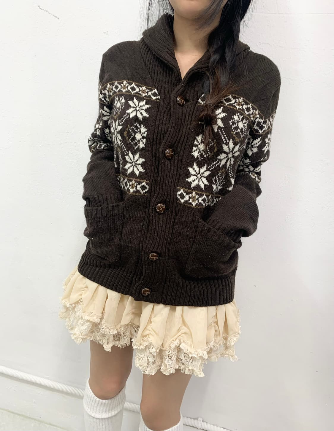 [JPN] 목도리 포함) 눈꽃 노르딕 코코아 폭닥 니트 가디 상품이미지3