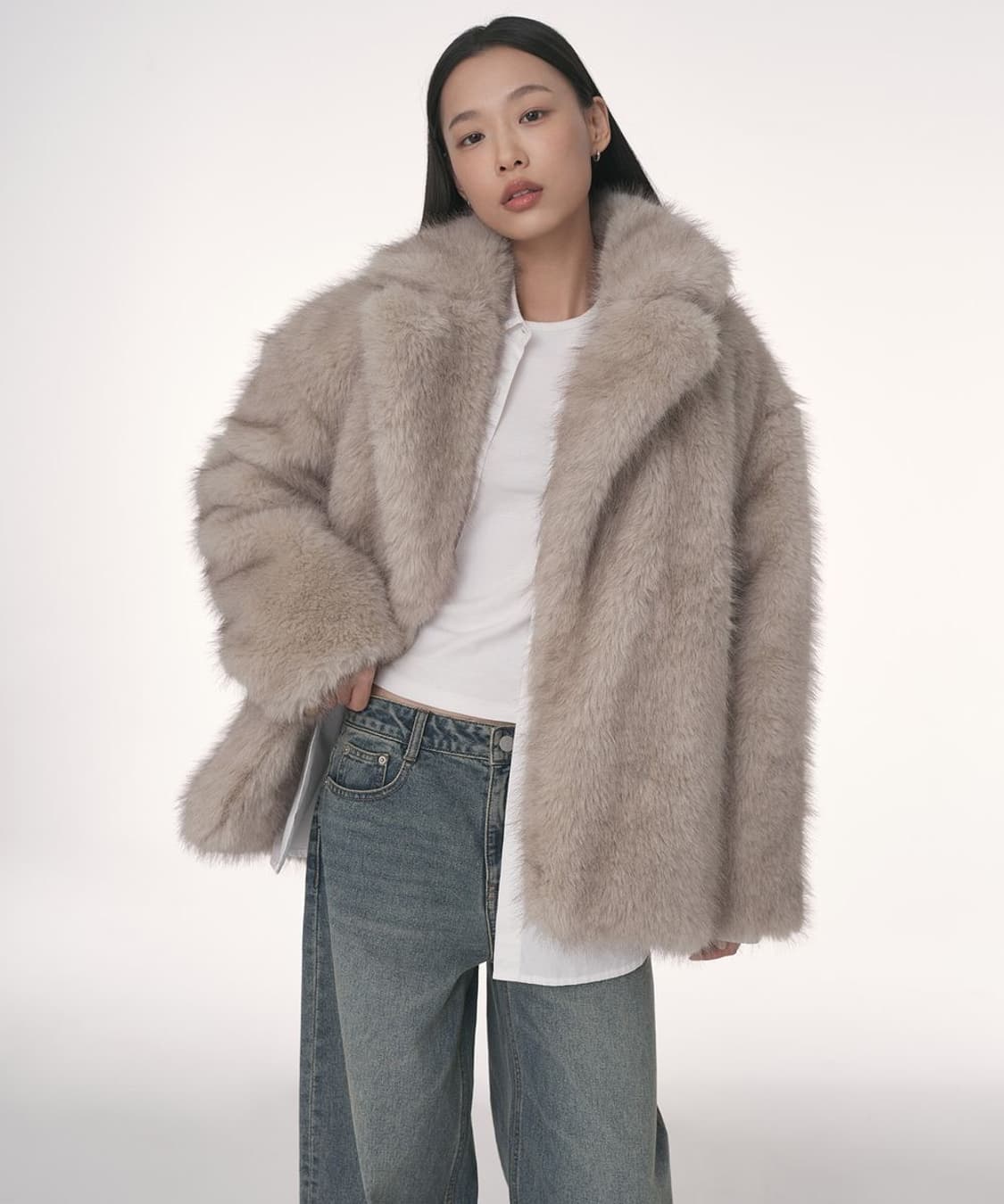 무신사 스탠다드 우먼 샤기 퍼 하프자켓 M 새상품 상품이미지2