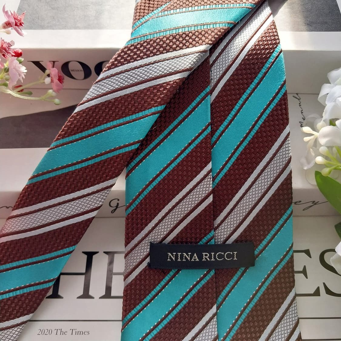 니나리치 실크 스트라이프 패턴 넥타이 9.4cm A+등급 K1960
 상품이미지6