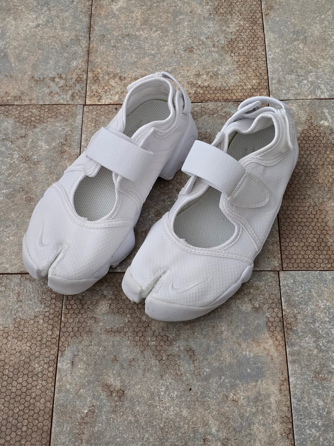 (220)나이키 에어 리프트 브리드 화이트 샌들 상품이미지1