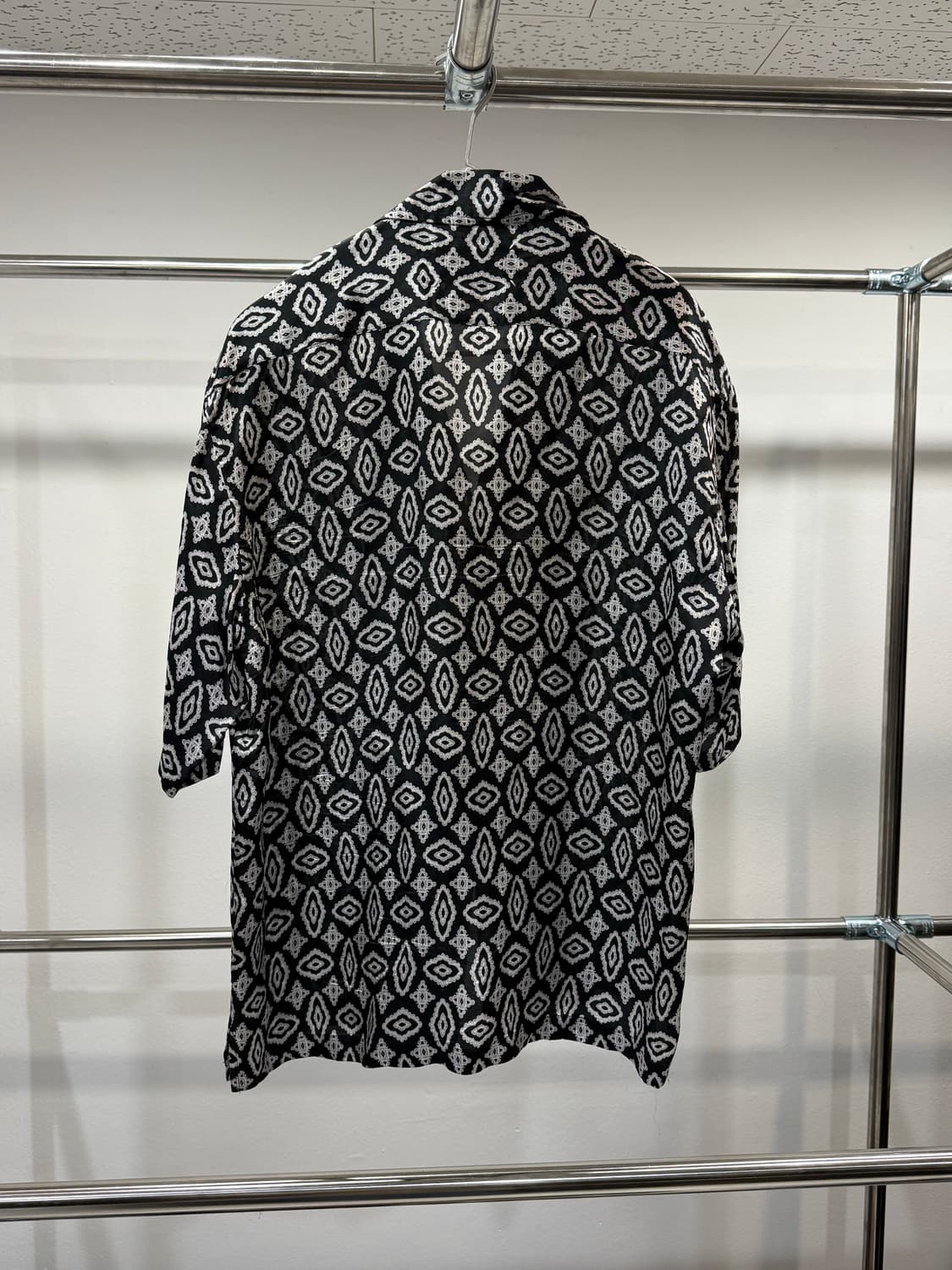 Maison Margiela — 지오매트릭 패턴 오픈 셔츠 상품이미지2