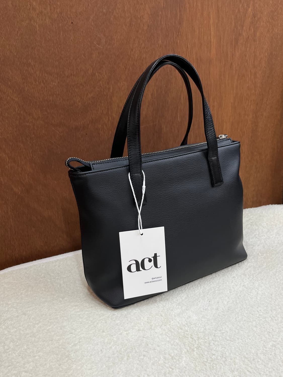 COURREGES 꾸레쥬 로고 토트백 상품이미지2