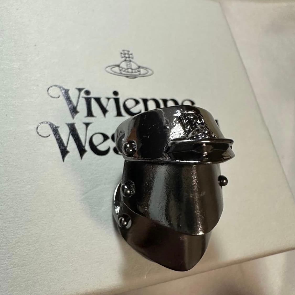 비비안웨스트우드 아카이브 너클링 반지 상품이미지2