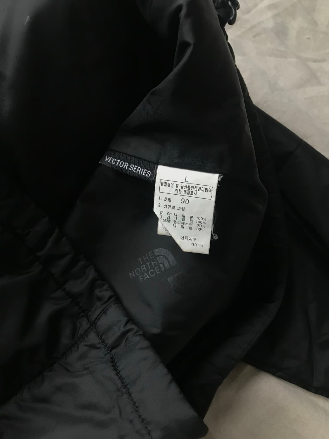 노스페이스 로고 윈드 경량 블랙 패딩 상품이미지6